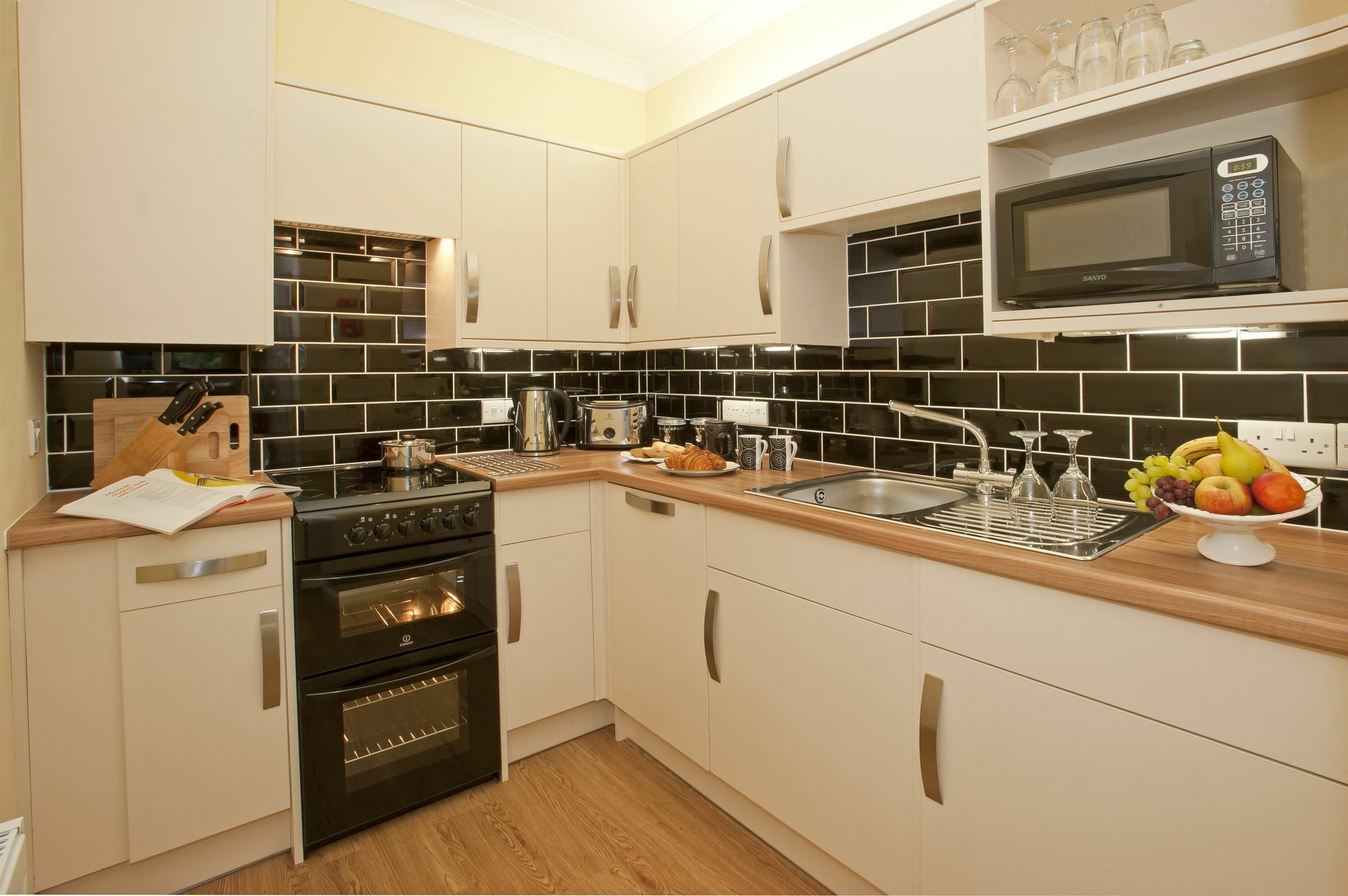 Peartree Serviced Apartments Σαλισμπέρι Εξωτερικό φωτογραφία