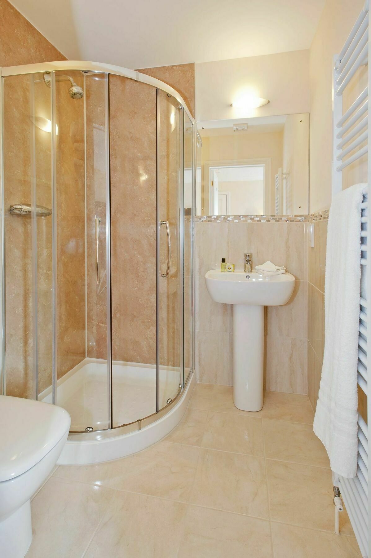 Peartree Serviced Apartments Σαλισμπέρι Εξωτερικό φωτογραφία